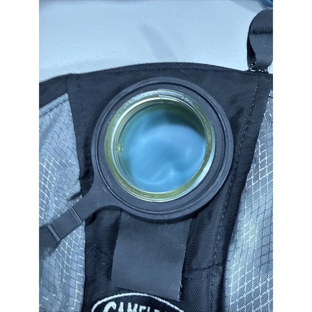 CamelBak Gray 45 oz 1.3 L Hydration Water Pack Hip Lumbar Flashflo w/Bladder‎